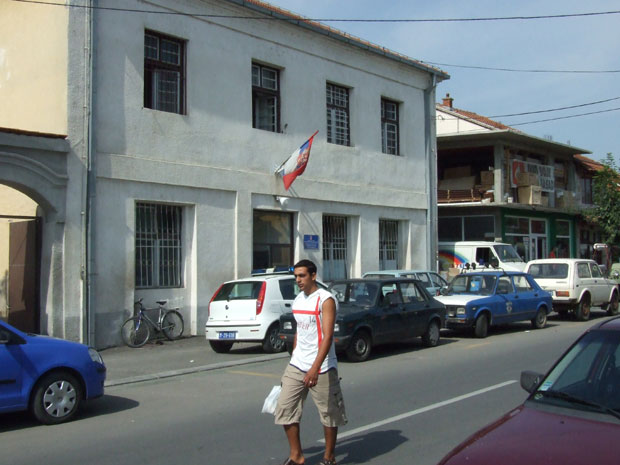 УЖАС У БЕЛОЈ ПАЛАНЦИ: Убиство, па самоубиство!?